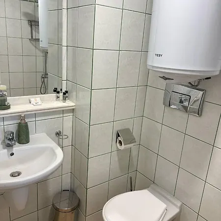 Summer Sunny Apartment *